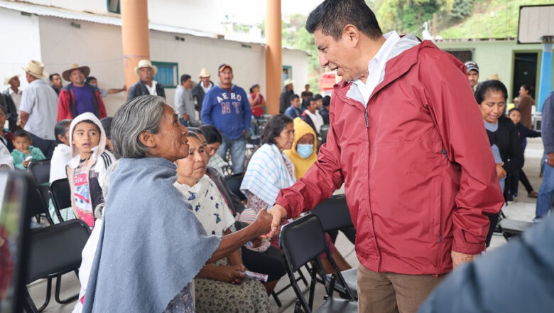 Compromete Salomón Jara acciones de infraestructura social en la Sierra de Juárez, Oaxaca