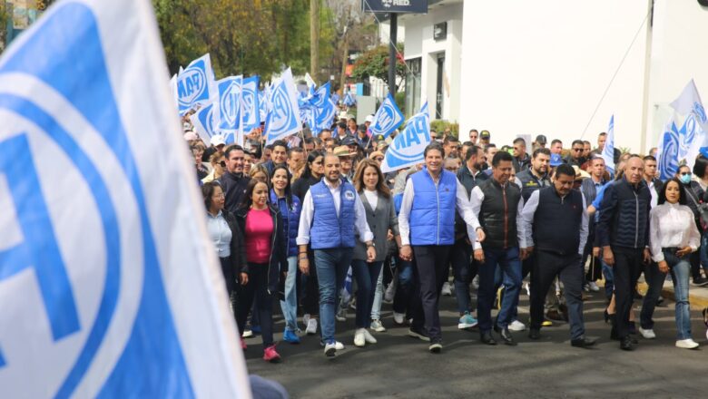 Con una marcha el PAN refrenda la reelección de Alfonso Martínez Alcázar en Morelia, Michoacán