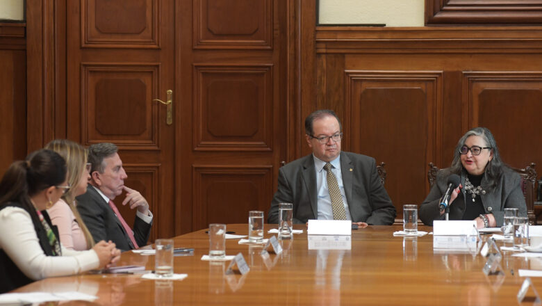 Firman la Corte, la UNAM y la Fundación UNAM convenio de colaboración para apoyar a estudiantes de excelencia de la Facultad de Derecho