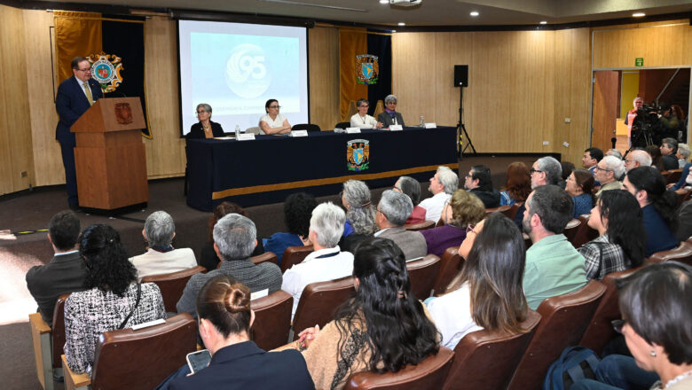 La relación de la humanidad con el medio ambiente enfrenta una encrucijada: Lomelí