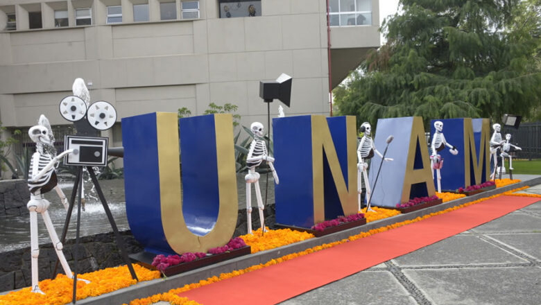 La Megaofrenda 2024 de la UNAM Rinde Homenaje a la Época de Oro del Cine Mexicano