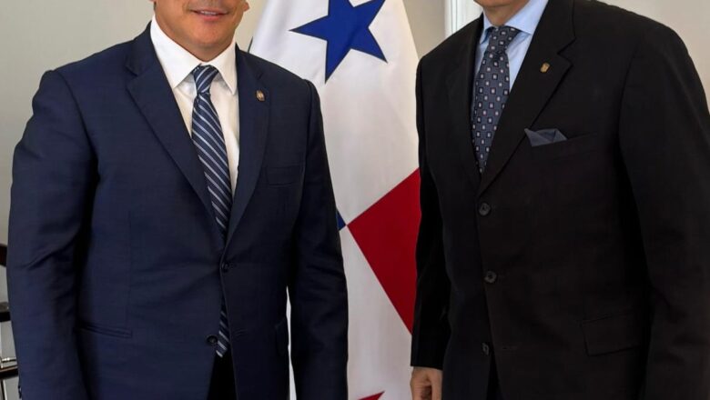 Alejandro Moreno Cárdenas reitera compromiso de la Copppal con la paz y la integración en reunión con el Canciller de Panamá