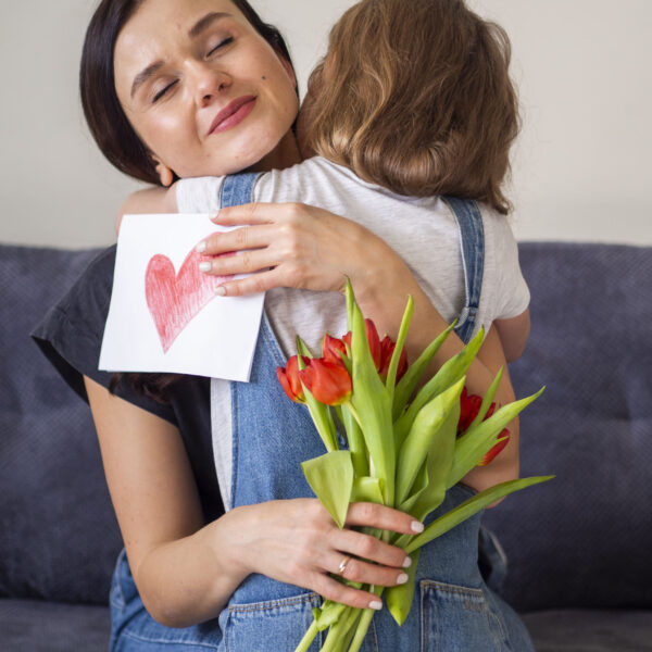 Día de las Madres: Más del 11% de los nacimientos en México son concebidos por mujeres mayores de 35 años: Ana Cristina Ramírez