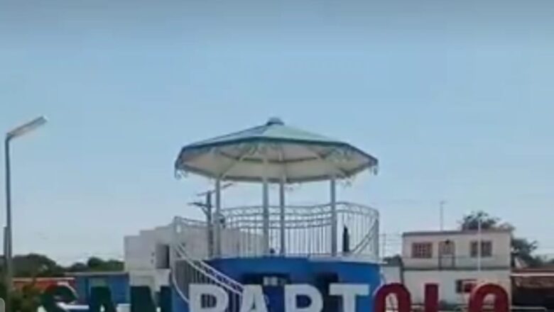 Alejandro Moreno exige justicia por el asesinato de siete jóvenes en San Bartolo de Berrios y llama a recuperar la paz en México