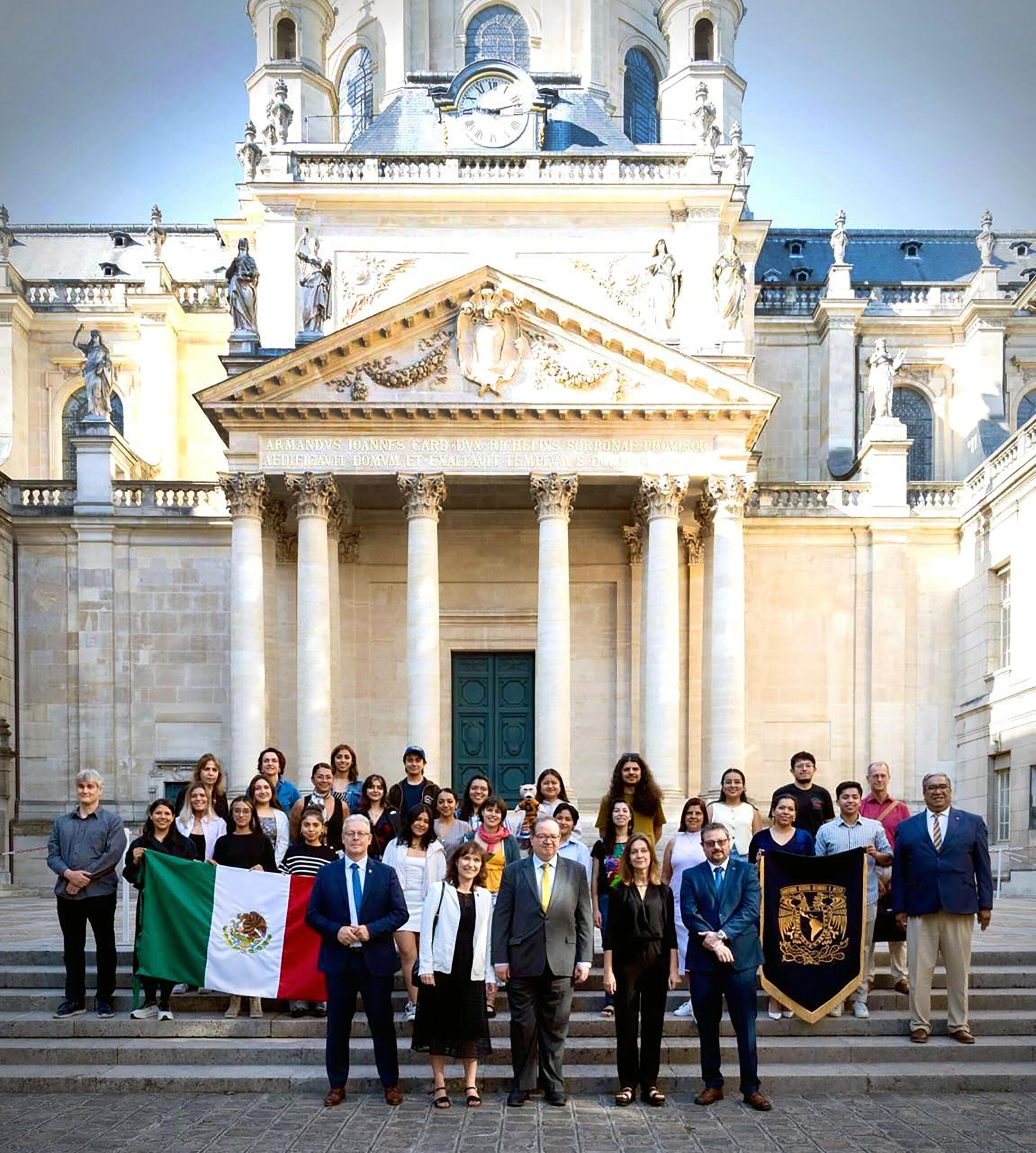 Consolidan la UNAM y la Sorbona cooperación internacional en beneficio de sus comunidades académicas