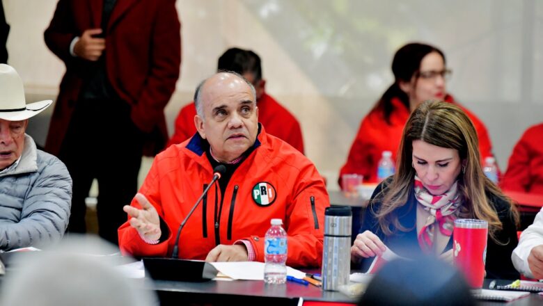 Manuel Añorve exige la renuncia de Julio Berdegué por ineptitud ante rebrote del gusano barrenador y cierre de frontera norte