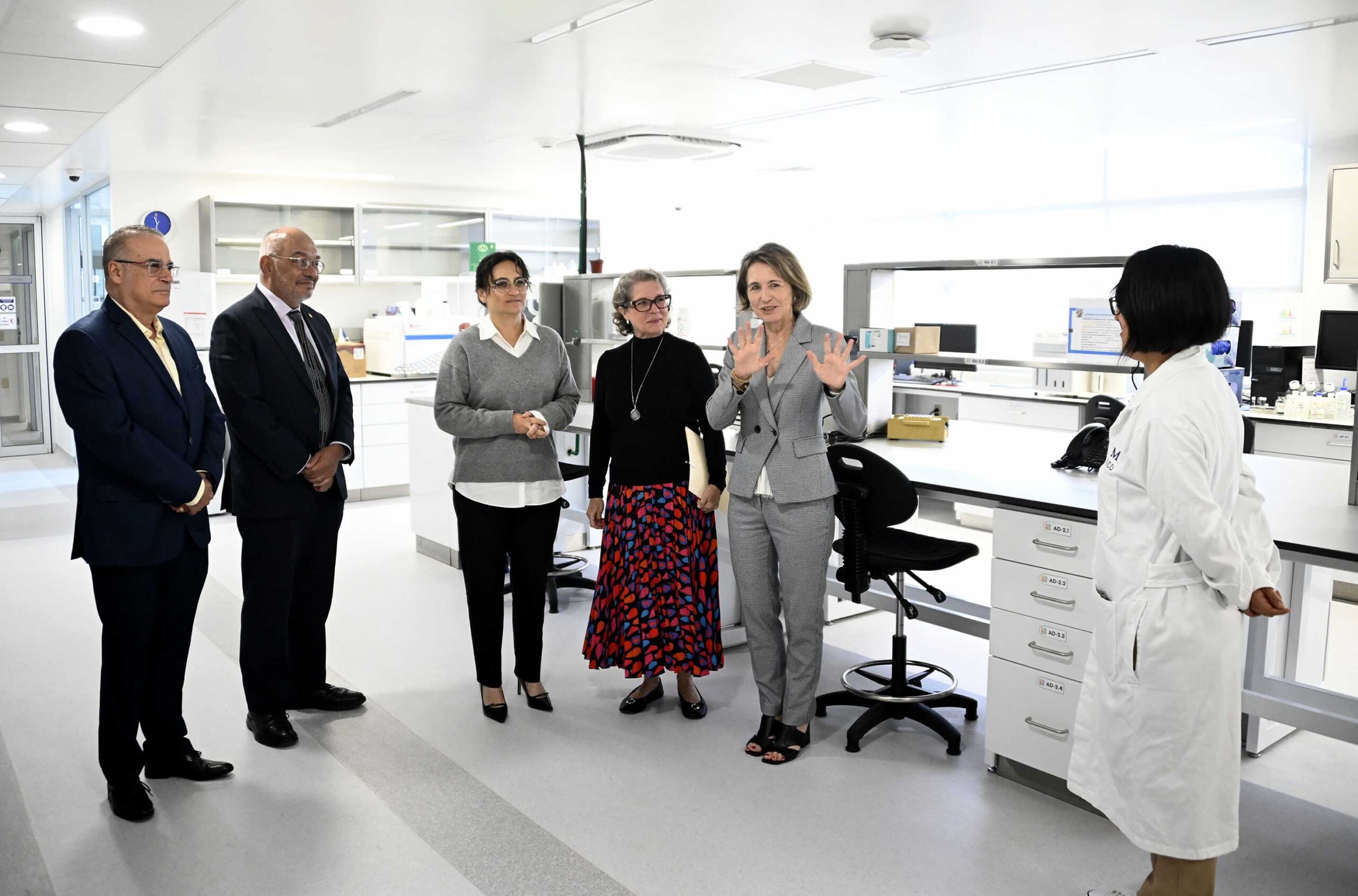 Tecnología de frontera e instalaciones de vanguardia enmarcan la reanudación de actividades del Laboratorio de Citometría de Flujo del IIBO de la UNAM