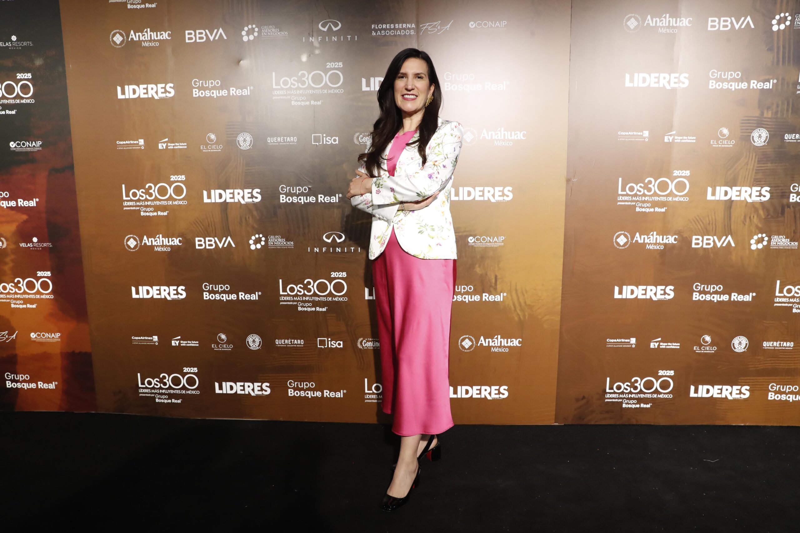 Kenia López Rabadán reconocida como una de los 300 líderes más influyentes de México 2025