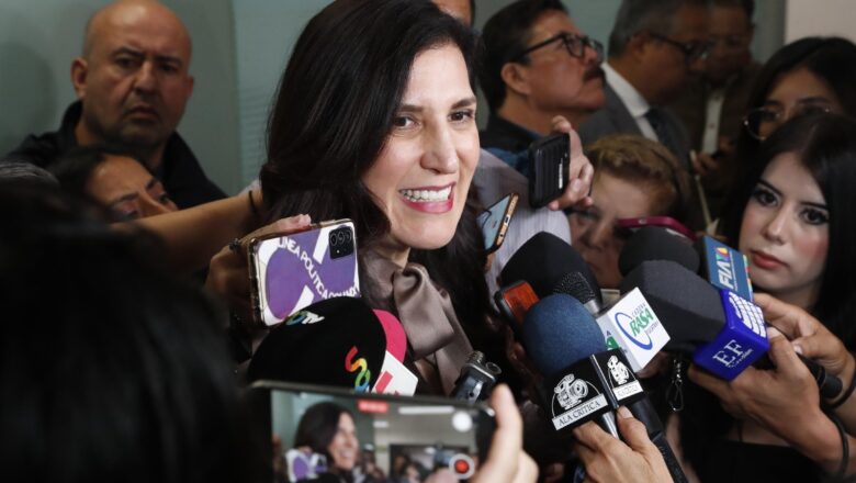 Refrenda Kenia López Rabadán su compromiso con la productividad legislativa