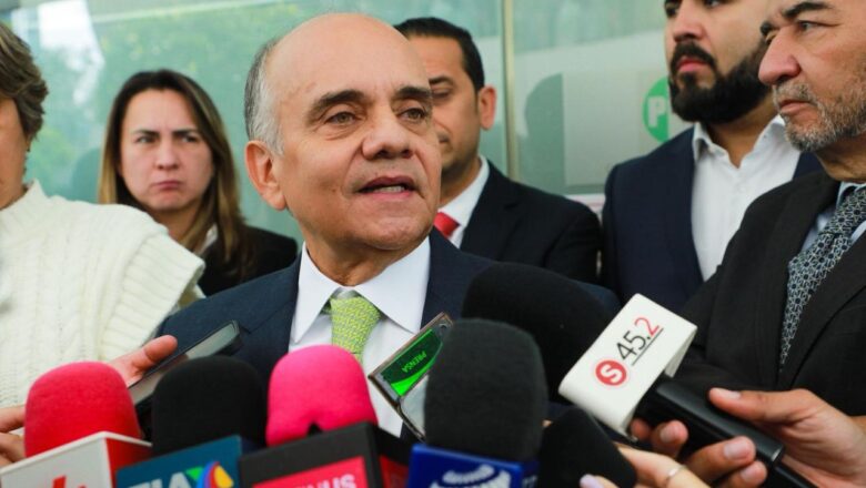 Senadores del PRI aseguran que Campeche es el programa piloto de la dictadura de Morena