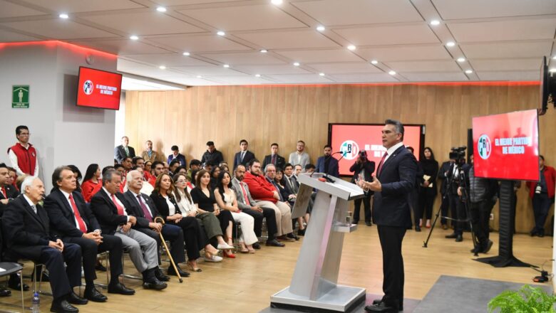 Alejandro Moreno afirma que la juventud es “la chispa del cambio” en el 115 aniversario de la Revolución Mexicana
