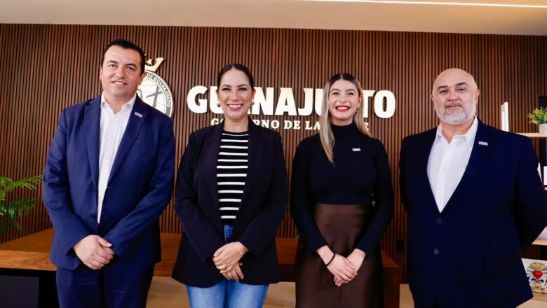 Anuncia la Gobernadora Libia Dennise García 2 mil becas para mujeres como parte del programa “Aliadas Digitales”, en la UVEG