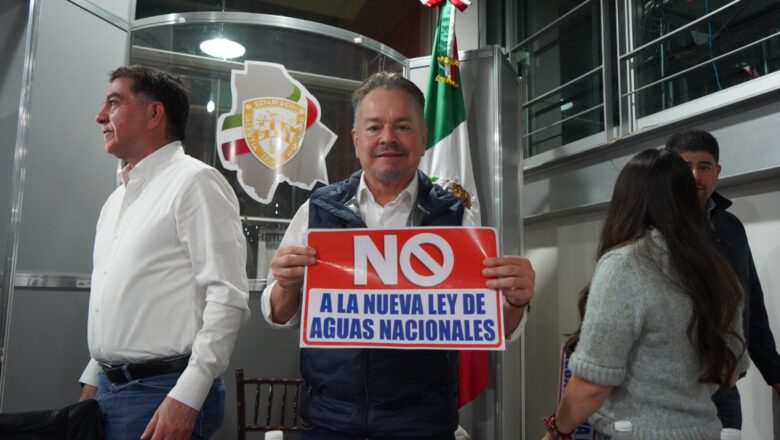 Mario Vázquez firma compromiso contra la nueva Ley de Aguas y acusa al Gobierno Federal de criminalizar al productor