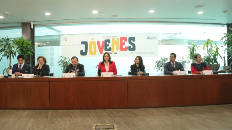 Celebra la senadora del PRI Karla Toledo Zamora que los jóvenes participen activamente en la vida pública del país