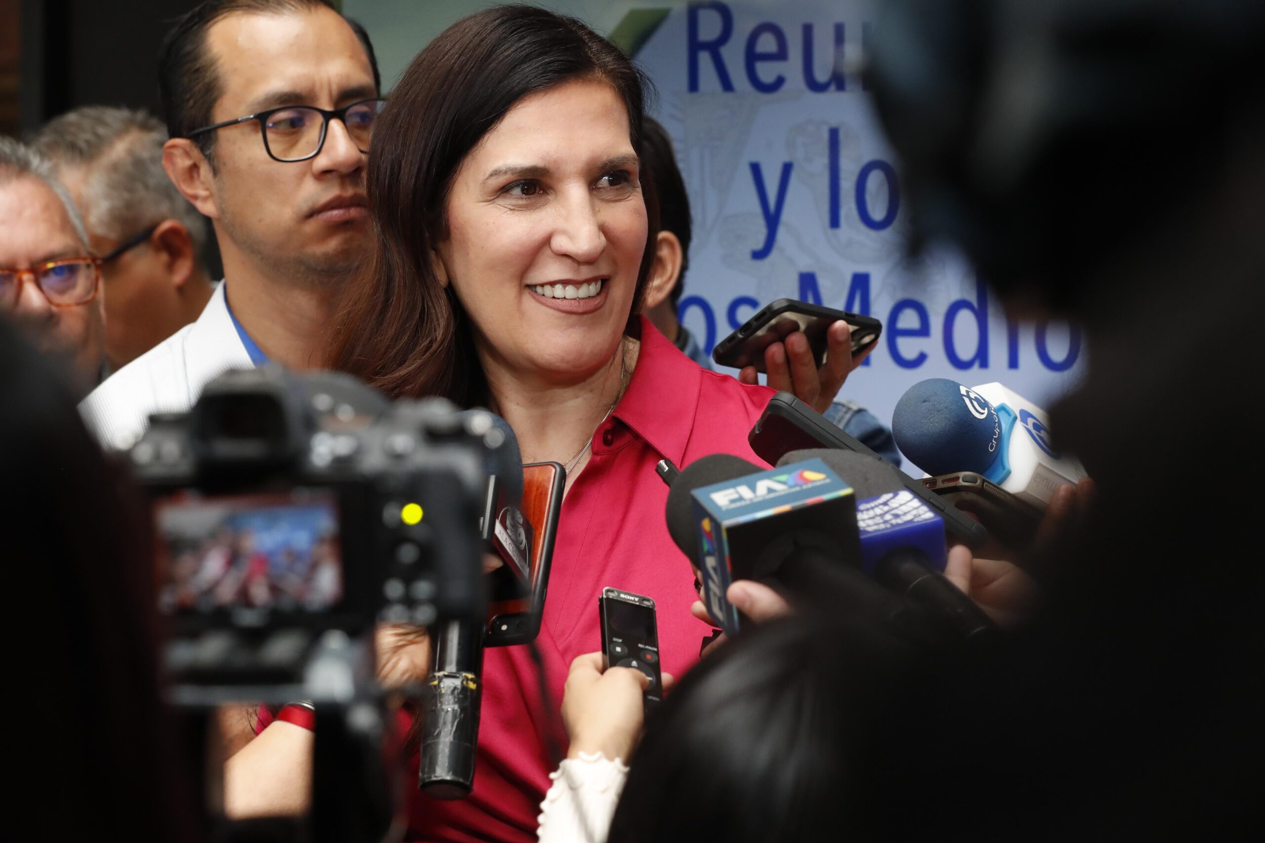 Kenia López Rabadán reconoce la valentía de María Corina Machado, ejemplo para millones en el mundo