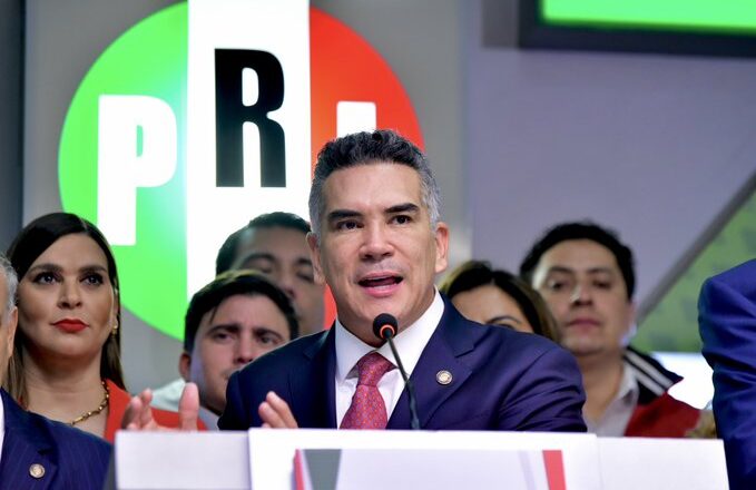 Alejandro Moreno acusa a Morena de impulsar la “Ley Maduro” con su propuesta de Reforma Electoral