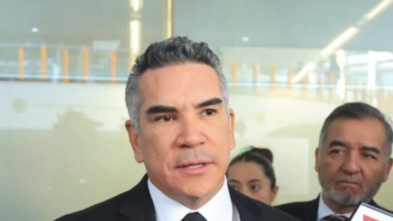 Con el país incendiado, no es momento para una reforma electoral: Alejandro Moreno