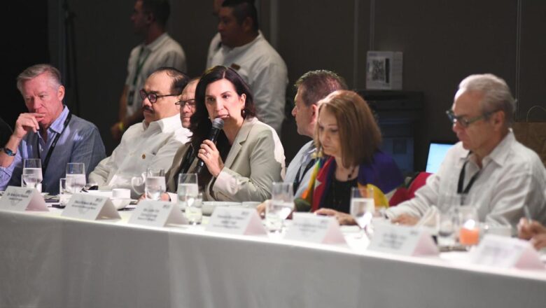 Para tener crecimiento económico es indispensable un país en democracia y con seguridad: Kenia López Rabadán