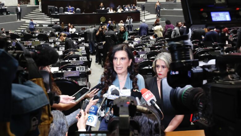 “México no está exigiendo una revocación de mandato, está pidiendo medicinas y seguridad”: Kenia López