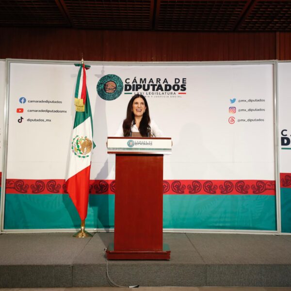 No es polarizar pedir una fiscalía de justica en Mexico independiente que investigue a los narcopolíticos y los sancione: Kenia López