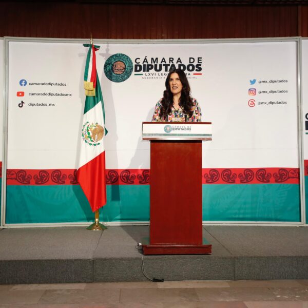 Kenia López exhibe la falta de prioridades del Gobierno: el presupuesto se decide en la Cámara y hoy no hay recursos para atender las demandas de la CNTE