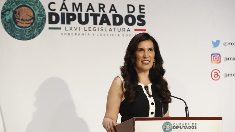 Kenia López alerta sobre crisis de desaparecidos, periodistas asesinados y presos políticos; pide que México dé la cara al mundo