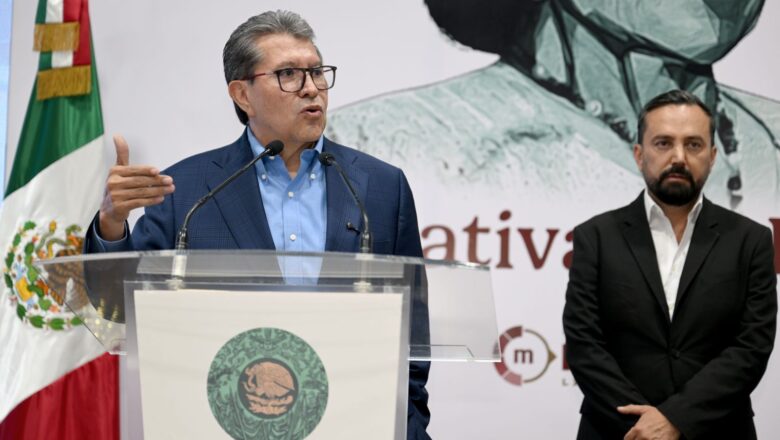 Ricardo Monreal rechaza que se señale a Morena como “narcopartido” y respalda resolución del INE