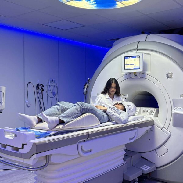 Muestran con resonancia magnética degeneración en comunicación neuronal: investigadores de la UNAM