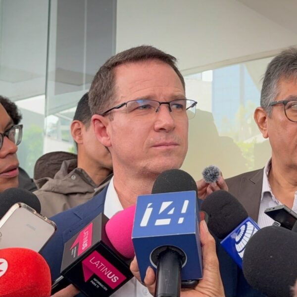 Ricardo Anaya exige justicia contra Rubén Rocha Moya y desaparición de poderes en Sinaloa