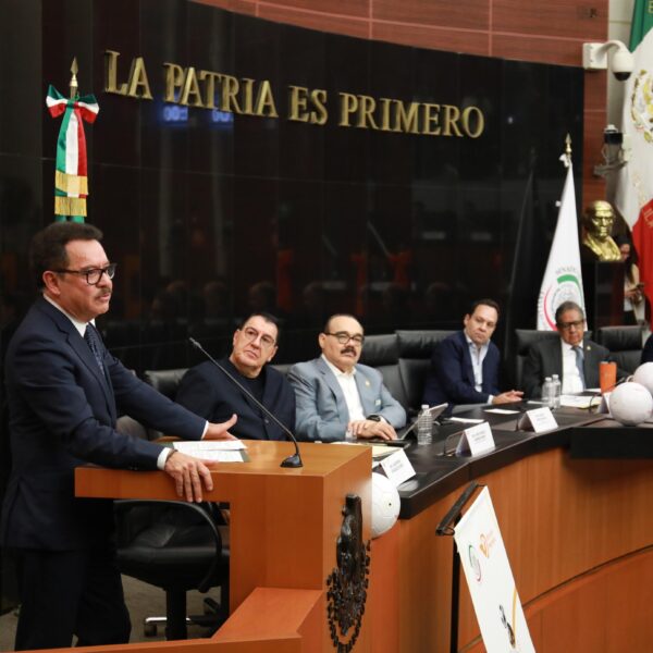 Ascenso y descenso en fútbol mexicano es un tema de interés público, afirma Ignacio Mier