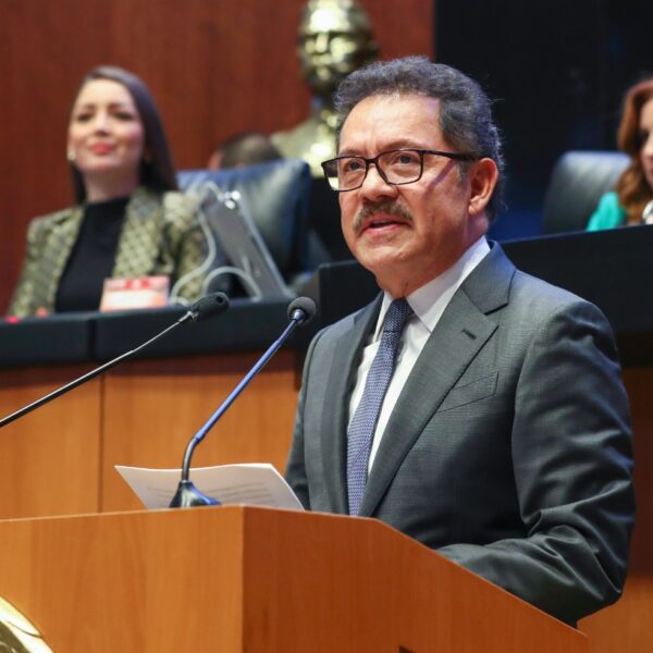 Reforma constitucional permitirá que gobernadores y Presidencia respondan sólo a los intereses de México: Ignacio Mier