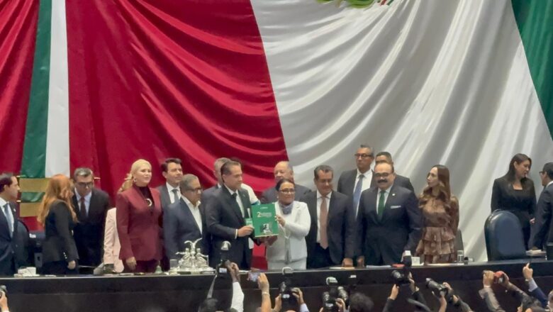 Rosa Icela Rodríguez entrega en San Lázaro el Segundo Informe de Gobierno de Claudia Sheinbaum