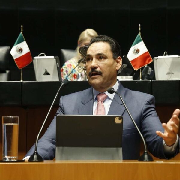 Presenta senador Juan Antonio Martín del Campo paquete de iniciativas para proteger a víctimas del delito