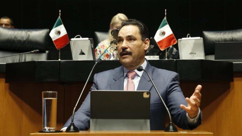 Presenta senador Juan Antonio Martín del Campo paquete de iniciativas para proteger a víctimas del delito