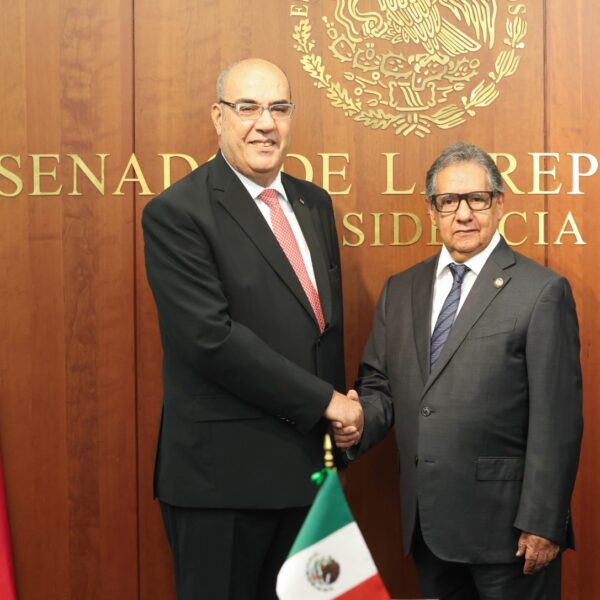 Higinio Martínez refrenda respeto de México al pueblo de Jordania y al rey Abdalá