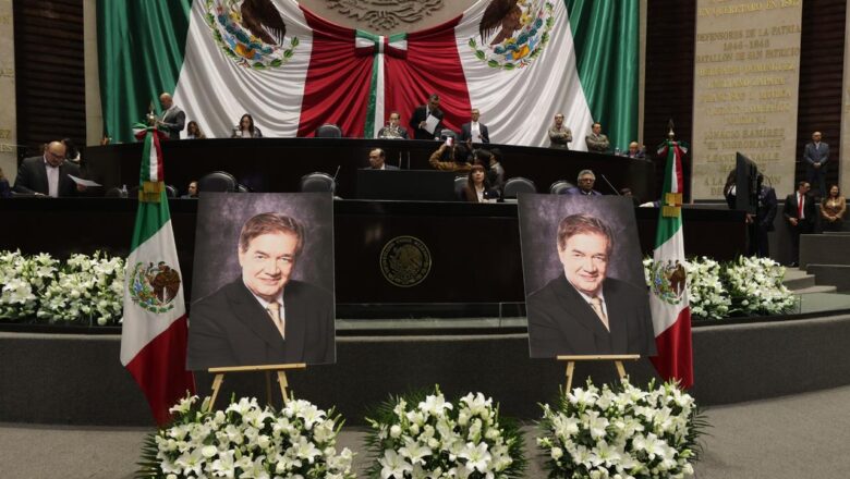 Cámara de Diputados rinde homenaje póstumo al periodista Francisco Garfias Antolín
