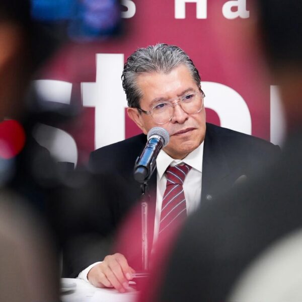 Monreal exige que Audomaro Martínez responda ante la justicia por su patrimonio reservado