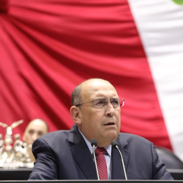 Advierte Rubén Moreira de error en dictamen antimemes; diputados del PRI votarán en contra